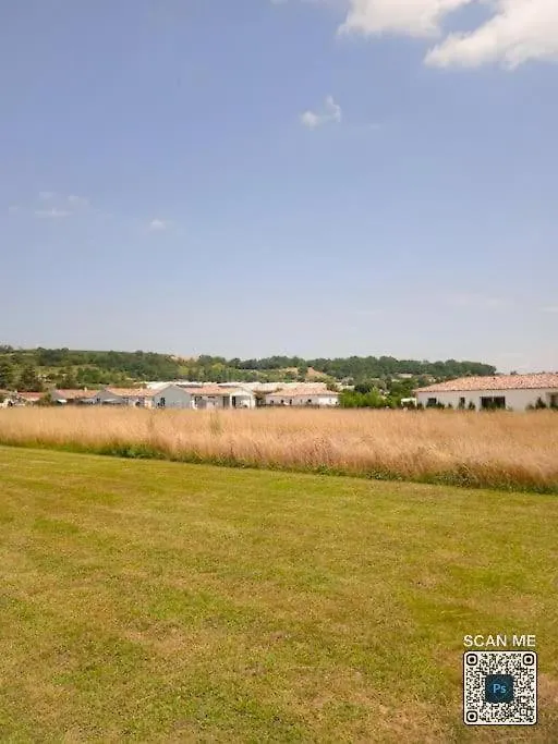 La Villa Des Muriers Tres Spacieuse Dans Un Environnement Calme France
