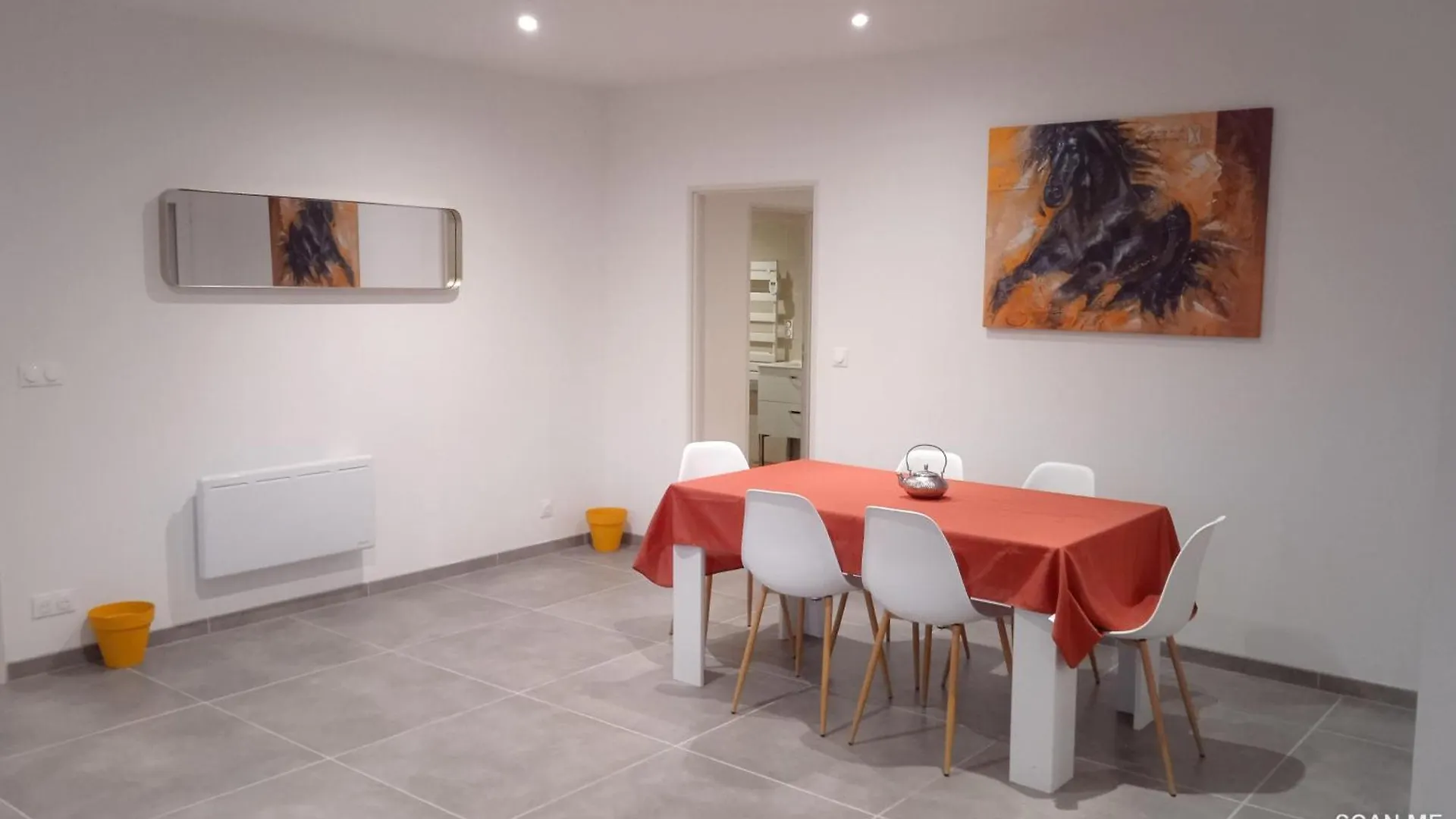 La Villa Des Muriers Tres Spacieuse Dans Un Environnement Calme