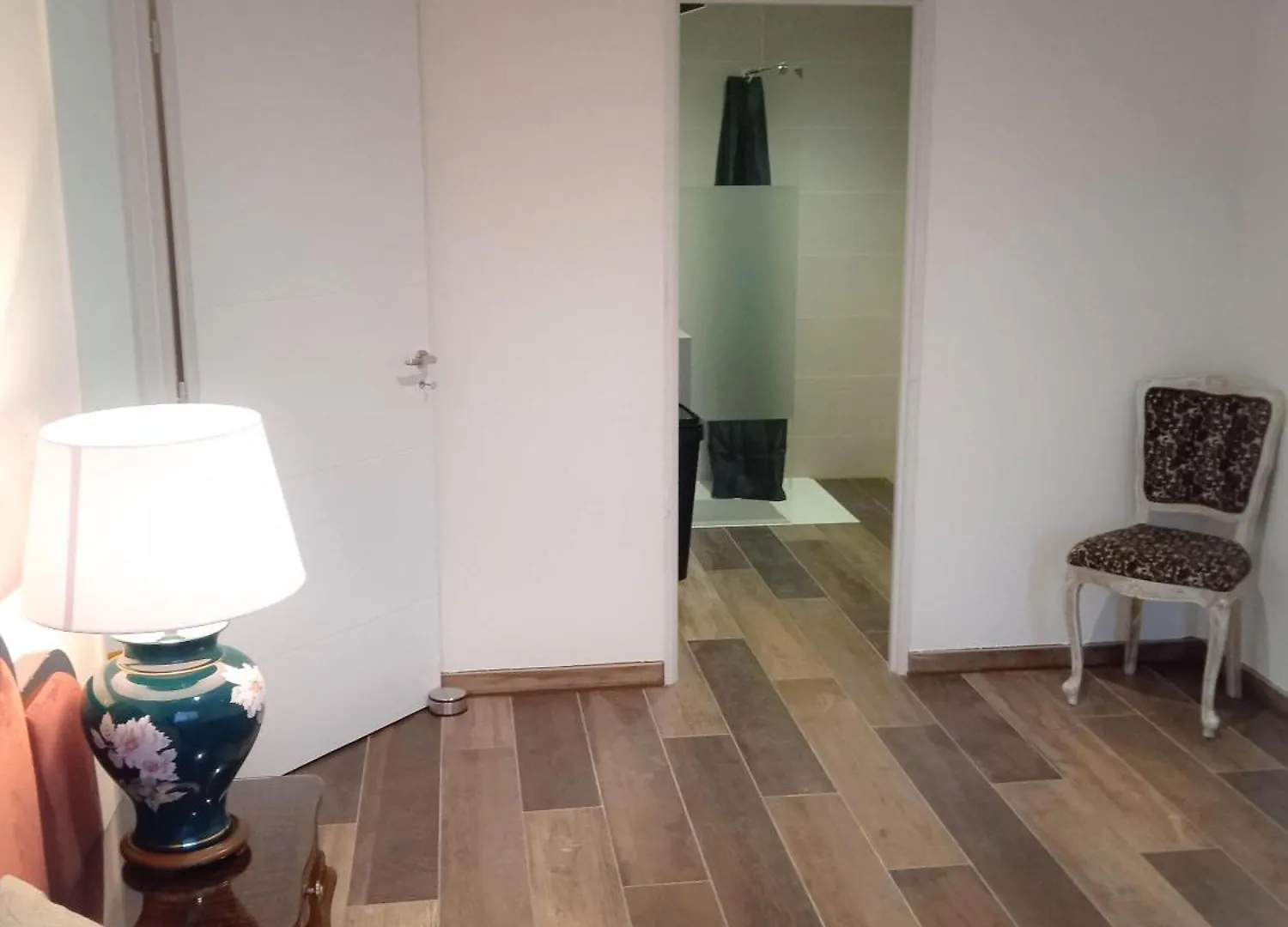 La Villa Des Muriers Tres Spacieuse Dans Un Environnement Calme