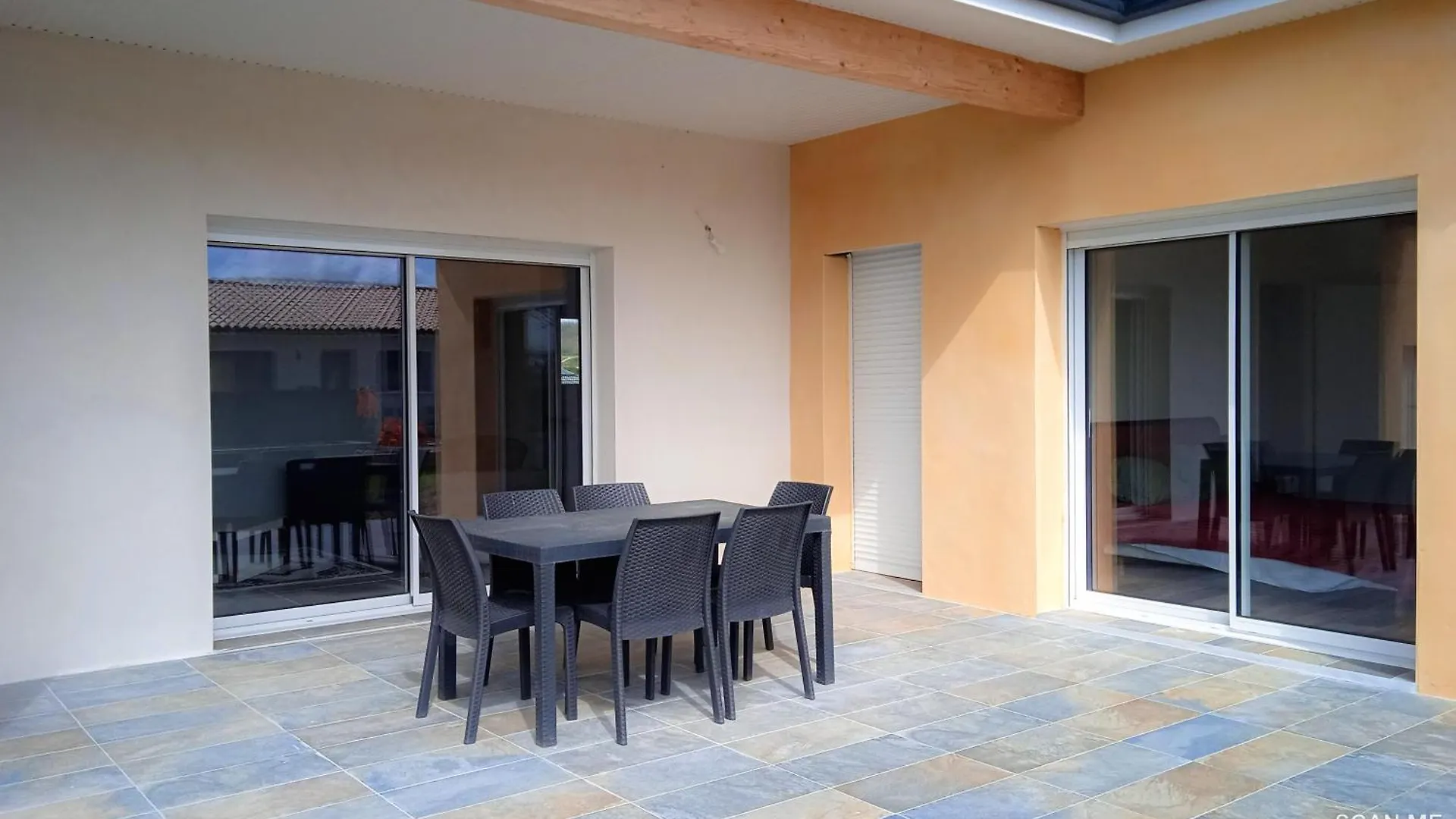 La Villa Des Muriers Tres Spacieuse Dans Un Environnement Calme France